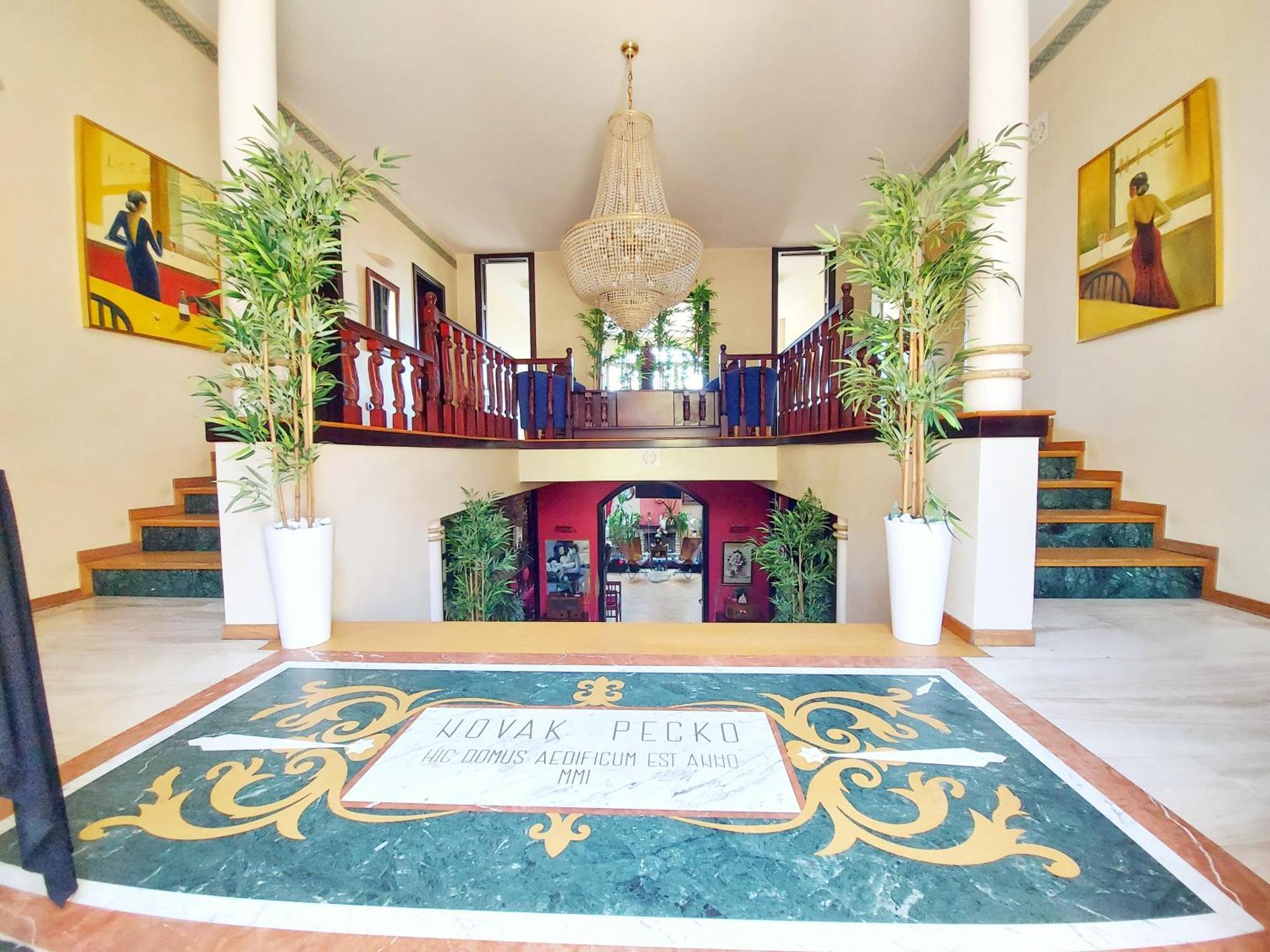 Red Clay Apartments City Club 贝尔格莱德 外观 照片